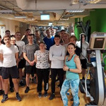 Na obrazku widać młodzież