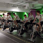 Na obrazku widać młodzież