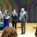 Kamil Ziółkowski, odbiera podczas uroczystej gali nagrodę Miasta Poznania, za szczególne osiągnięcia dla uczniów poznańskich szkół.